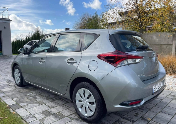 Toyota Auris cena 42900 przebieg: 182000, rok produkcji 2017 z Kalisz małe 79